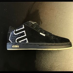 Black shoes